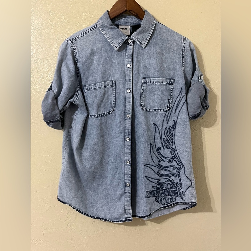 Harley Davidson Denim Chambray Embroidered Shirt size medium - Picture 1 of 3